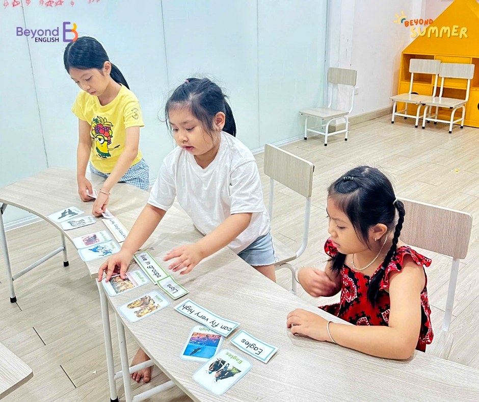 Young Dino - Tiếng Anh Thiếu Nhi tại Beyond English